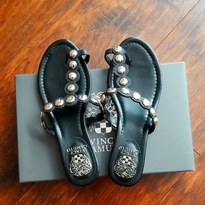 Vince Camuto Comfortable Sandals in excellent condition! Sz. 7.5 wide